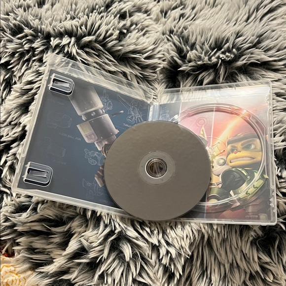 PS3 RATCHET & CLANK - Picture 4 of 6